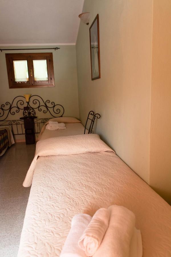 B&B Il Giardino Арбус Екстер'єр фото
