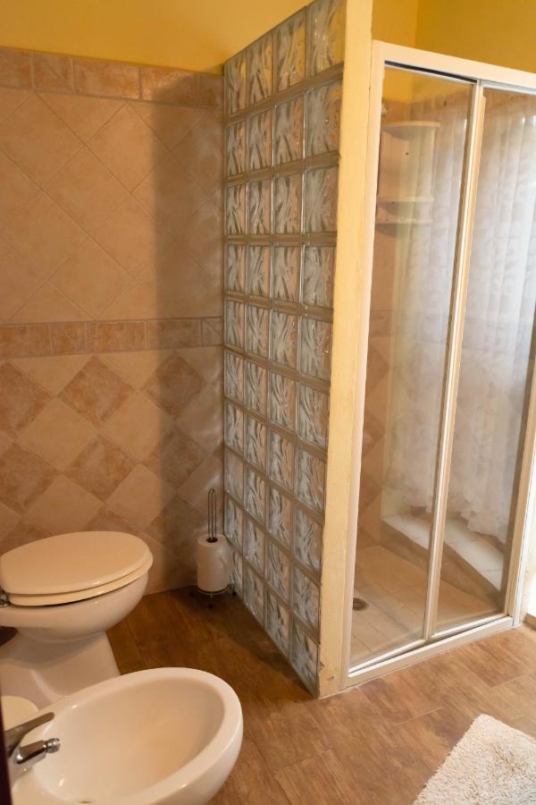 B&B Il Giardino Арбус Екстер'єр фото